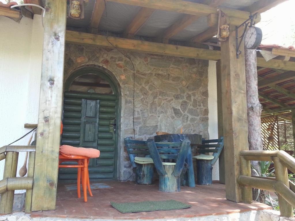 Guesthouse Bajka Vinci Esterno foto