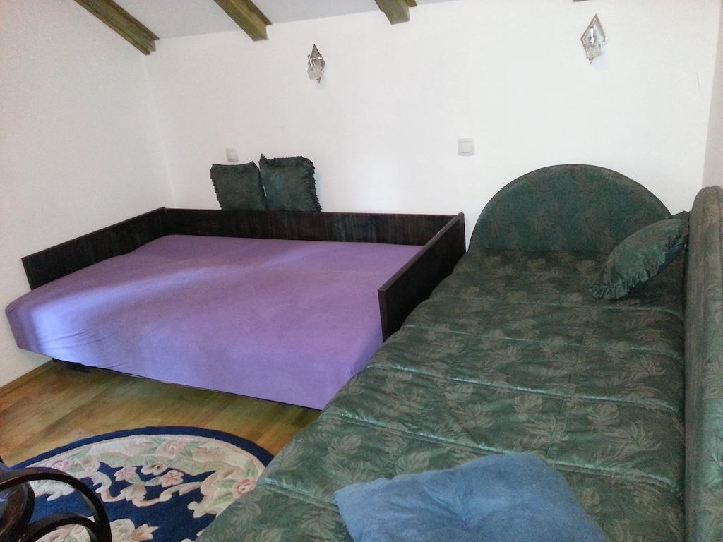 Guesthouse Bajka Vinci Esterno foto